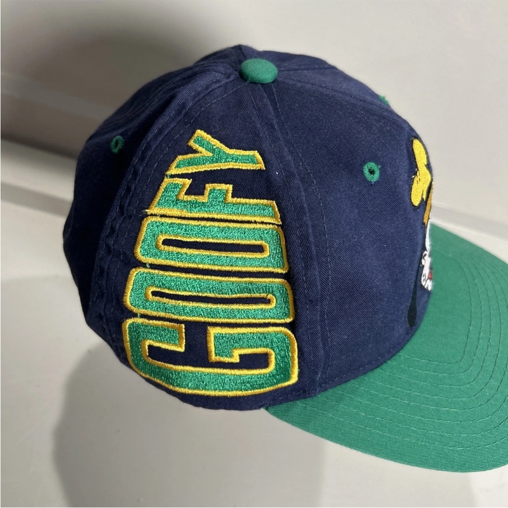 Vintage Goofy Disney Embroidered Adult Snapback Hat Cap Made In USA Navy Blue - Picture 3 of 8